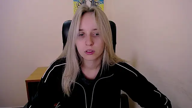 Snapshot of _Nicole_new chatting on 09.25.25 Nicole new online show from 09.25.25