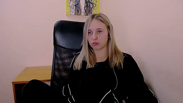 Snapshot of _Nicole_new chatting on 09.27.25 Nicole new online show from 09.27.25