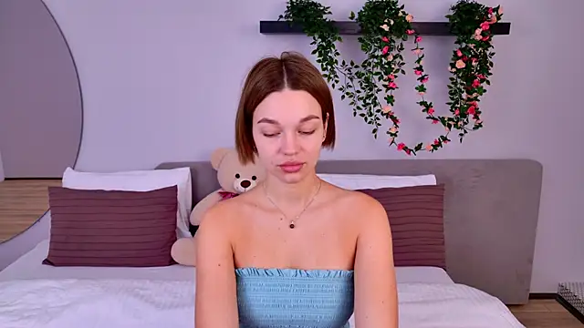 Snapshot of DanaLoved chatting on 02.12.25 DanaLoved online show from 02.12.25