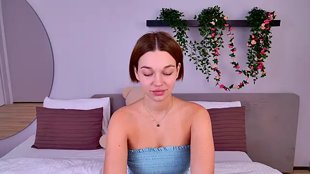 Snapshot of DanaLoved chatting on 02.12.25 DanaLoved online show from 02.12.25