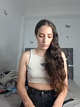 Snapshot of aurelialux chatting on 07.18.26 aurelialux online show from 07.18.26