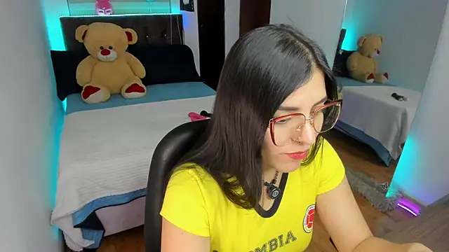 Luxxur69 online show from 06.23.26