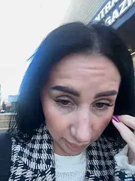 Snapshot of AnaRhodes chatting on 03.05.25 AnaRhodes online show from 03.05.25