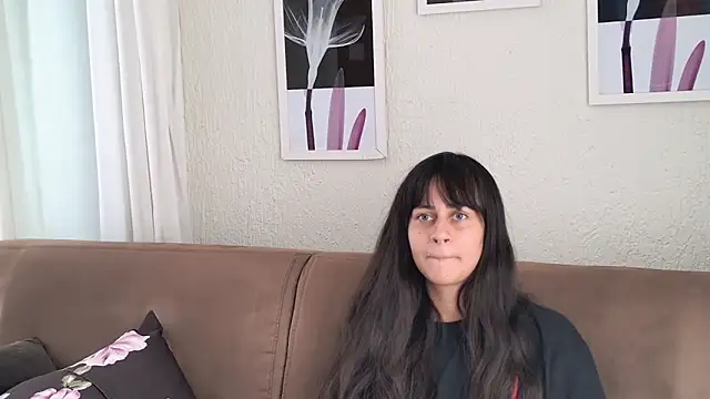 Snapshot of Blue_butterfly chatting on 01.15.25 Blue butterfly online show from 01.15.25