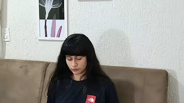 Snapshot of Blue_butterfly chatting on 02.03.25 Blue butterfly online show from 02.03.25