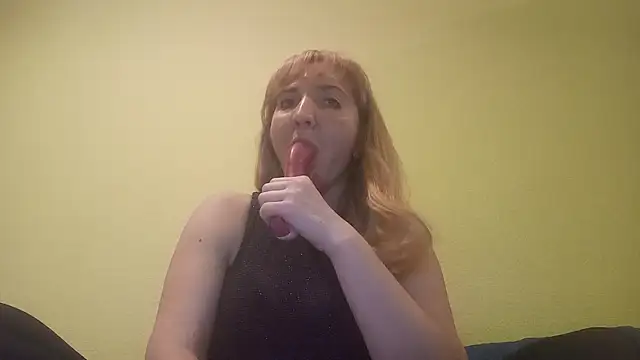 EstrellaWalters online show from 12.26.24