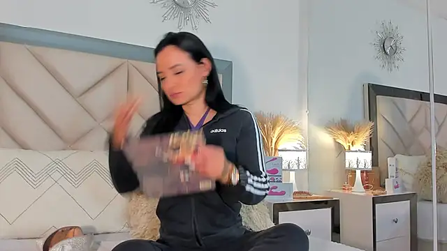 Snapshot of alexa_tobar chatting on 03.19.25 alexa tobar online show from 03.19.25
