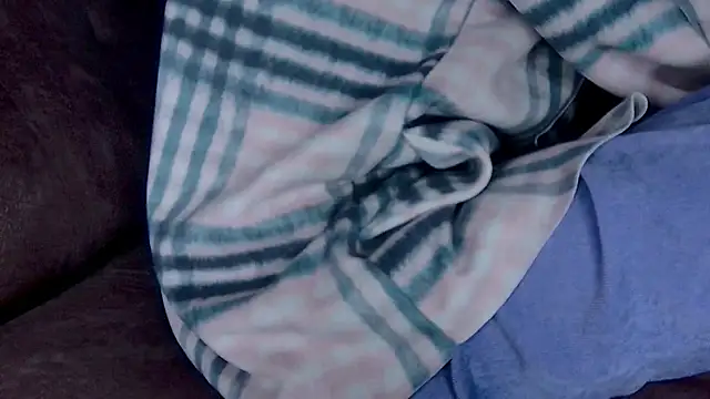 Snapshot of AgnesMillerS chatting on 12.19.24 AgnesMillerS online show from 12.19.24