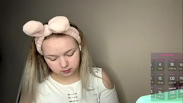 ZaraCreedon online show from 02.23.26