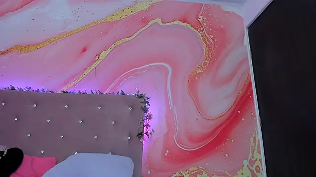 Snapshot of Daisy__rose chatting on 02.15.25 Daisy rose online show from 02.15.25