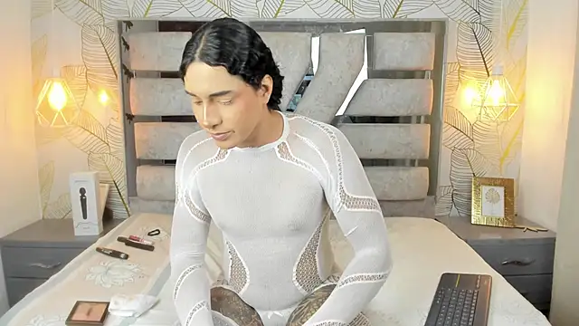 Alison Chan  online show from 03.23.26