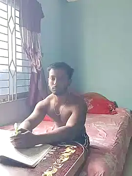 Snapshot of HunkyAriyan chatting on 12.30.24 HunkyAriyan online show from 12.30.24