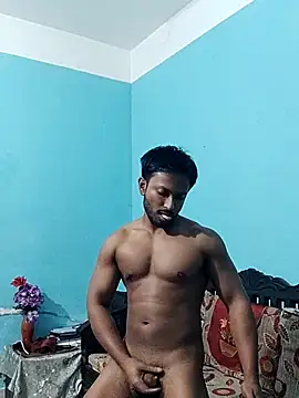 Snapshot of HunkyAriyan chatting on 02.18.25 HunkyAriyan online show from 02.18.25