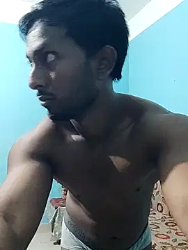 Snapshot of HunkyAriyan chatting on 03.09.25 HunkyAriyan online show from 03.09.25