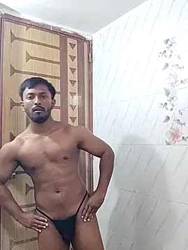 Snapshot of HunkyAriyan chatting on 03.15.25 HunkyAriyan online show from 03.15.25