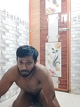 Snapshot of HunkyAriyan chatting on 09.12.25 HunkyAriyan online show from 09.12.25