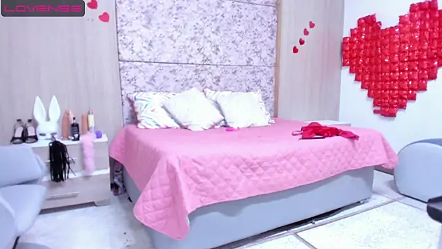 Snapshot of melody_brunnet chatting on 03.22.25 melody brunnet online show from 03.22.25