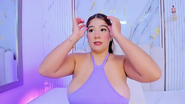 tifanyhills  online show from 04.09.26