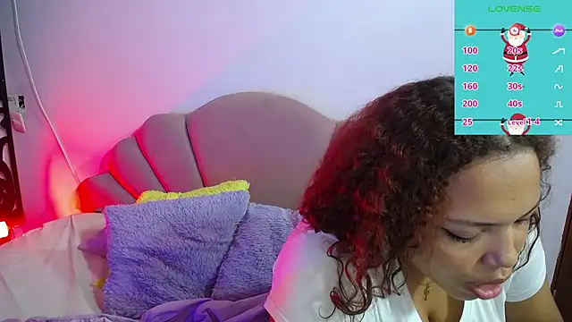 Snapshot of horny_babyss chatting on 12.19.25 horny babyss online show from 12.19.25