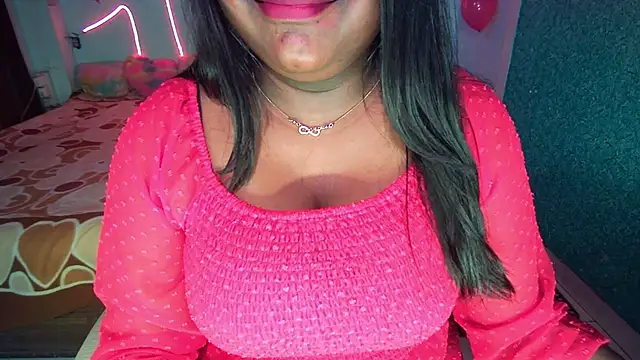 expression queen online show from 02.19.25