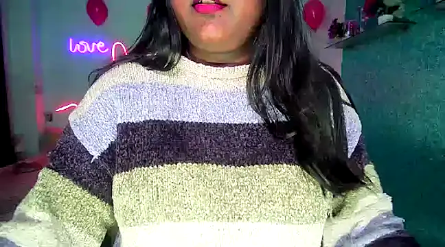 expression queen online show from 02.23.25