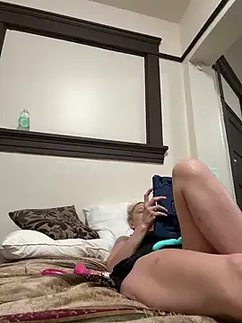 SunnyRays69 online show from 09.24.25