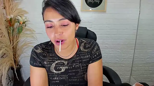 Aisha 09 online show from 02.03.25