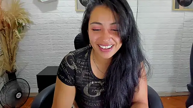 Aisha 09 online show from 03.06.25