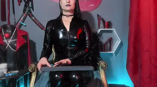 Snapshot of zoeharryzon chatting on 02.25.25 zoeharryzon online show from 02.25.25