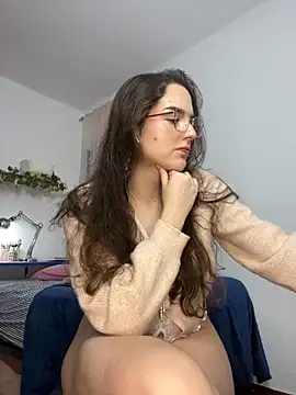 Snapshot of tatianaAlvarez1 chatting on 10.24.25 tatianaAlvarez1 online show from 10.24.25