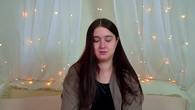 ChristinaMilton online show from 02.10.26