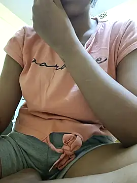 Snapshot of Sanaya_7 chatting on 03.21.25 Sanaya 7 online show from 03.21.25