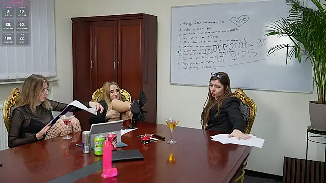 Michelle 054 online show from 01.30.25