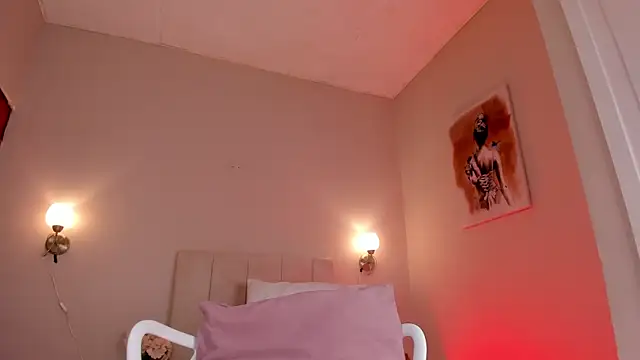 Snapshot of dani_skinny_ chatting on 03.07.25 dani skinny online show from 03.07.25