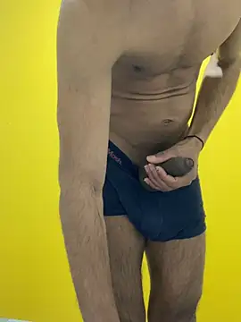 Lucascacaca online show from 12.21.24