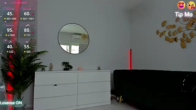 Snapshot of Jessy_Cruz chatting on 12.15.24 Jessy Cruz online show from 12.15.24