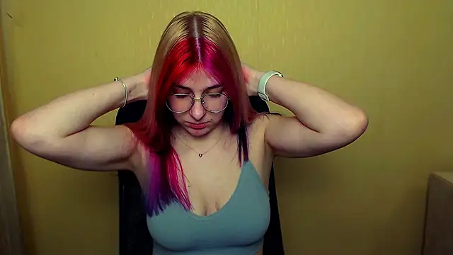 Luna Lush  online show from 02.15.25