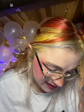 SophiaWeestt99 online show from 03.12.26