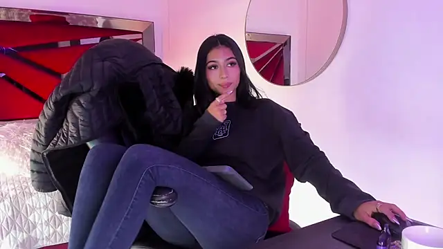 ZaraLim online show from 01.20.25