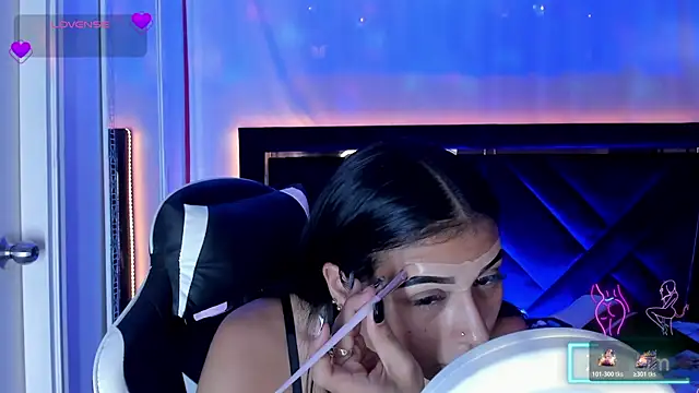 ZaraLim online show from 11.30.25