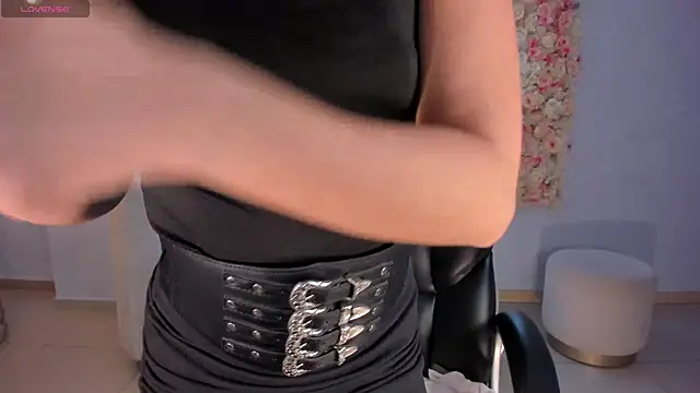 Snapshot of RebeccaHudson chatting on 02.26.25 RebeccaHudson online show from 02.26.25