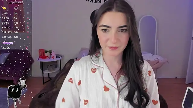 Snapshot of Taste_Jennyy chatting on 12.30.24 Taste Jennyy online show from 12.30.24