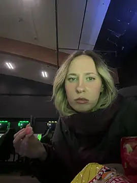 Snapshot of M1ssyk1ssy chatting on 12.22.24 M1ssyk1ssy online show from 12.22.24