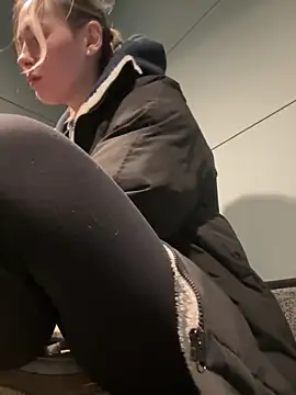 Snapshot of M1ssyk1ssy chatting on 01.09.25 M1ssyk1ssy online show from 01.09.25