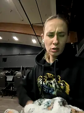 Snapshot of M1ssyk1ssy chatting on 11.24.25 M1ssyk1ssy online show from 11.24.25