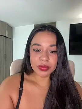 Snapshot of Aitana98_ chatting on 05.08.26 Aitana98 online show from 05.08.26