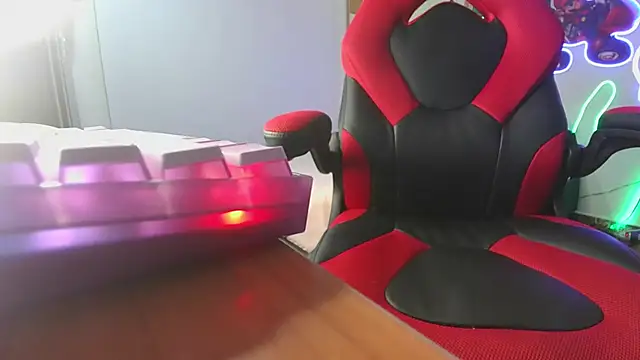 Snapshot of sweetie_tsgirl_ chatting on 01.09.25 sweetie tsgirl online show from 01.09.25