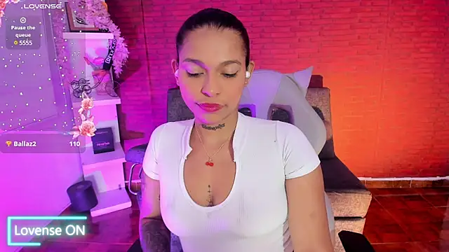 Snapshot of samantha_simur chatting on 01.26.25 samantha simur online show from 01.26.25