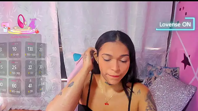 Snapshot of samantha_simur chatting on 03.14.25 samantha simur online show from 03.14.25