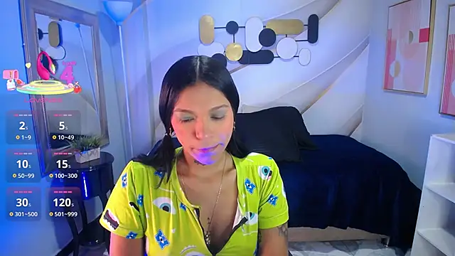 Snapshot of samantha_simur chatting on 09.23.25 samantha simur online show from 09.23.25